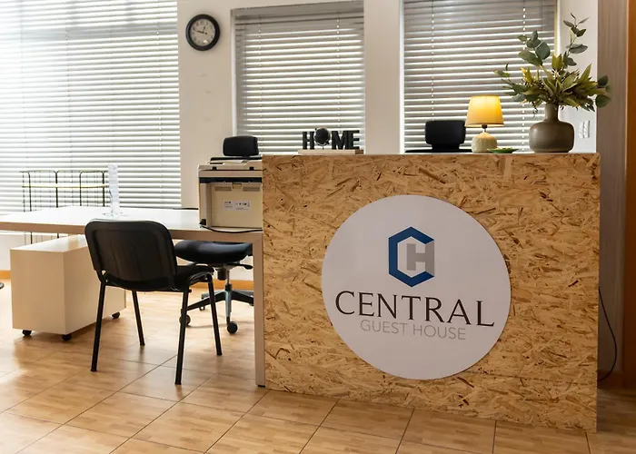 Central Guest House *