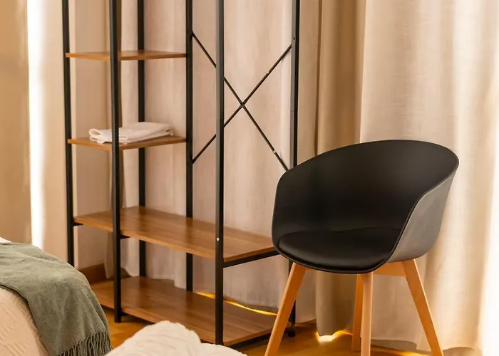 Central Guest House *