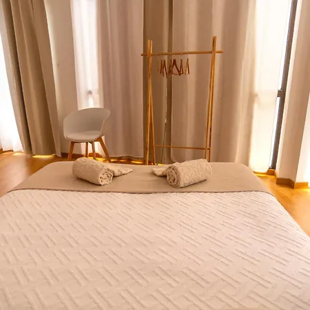 Central Guest House *