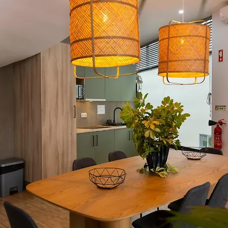 Central Guest House *