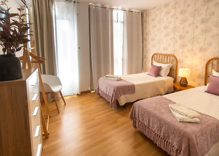 Central Guest House Πόντα Ντελγκάντα