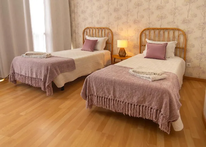 Central Guest House *